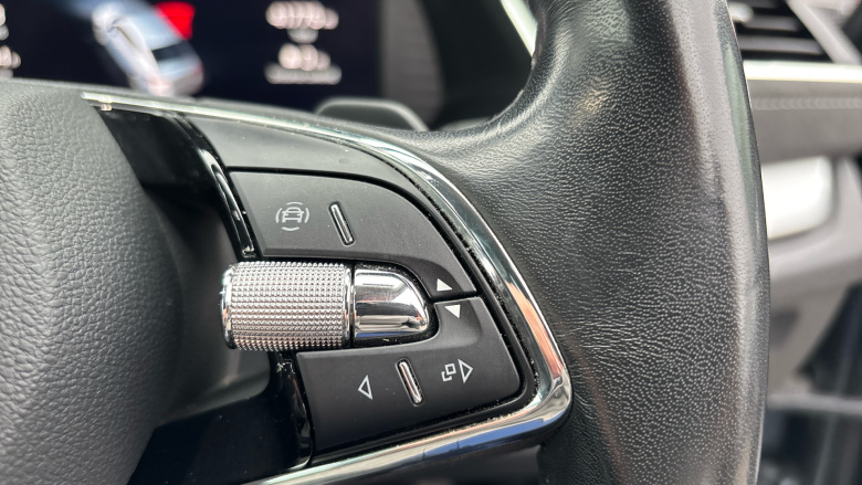 Skoda Octavia 1.4 TSI iV SE L DSG 5dr Hatchback